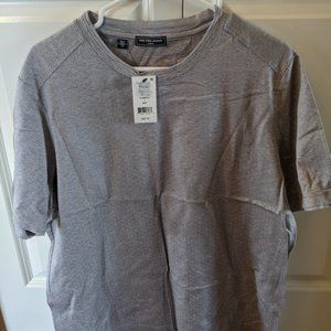 Sak's Fifth Avenue Modern SS tee Light Gray
